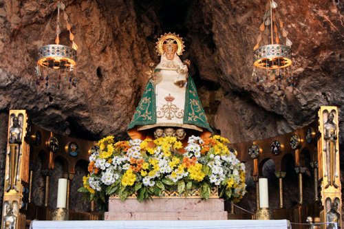 La tradición de las vírgenes encontradas